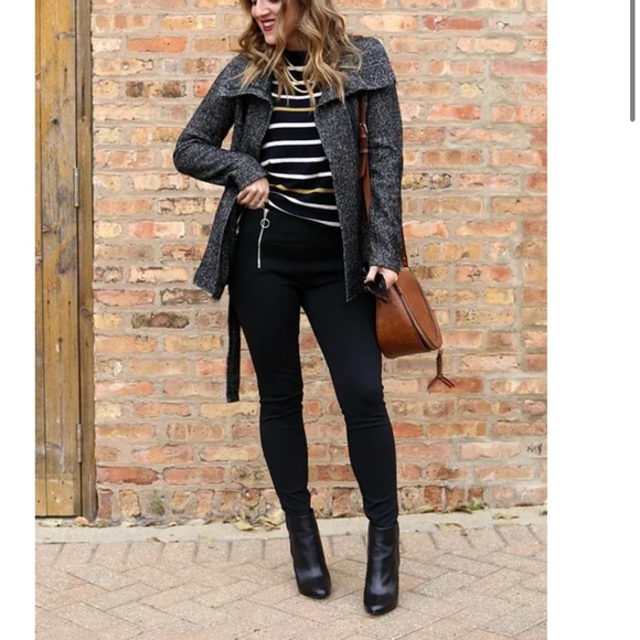 Ann Taylor -stretch black leggings gold o-ring zippers - Picture 6 of 12